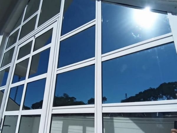 Aplicação profissional de isofilme em São Gonçalo