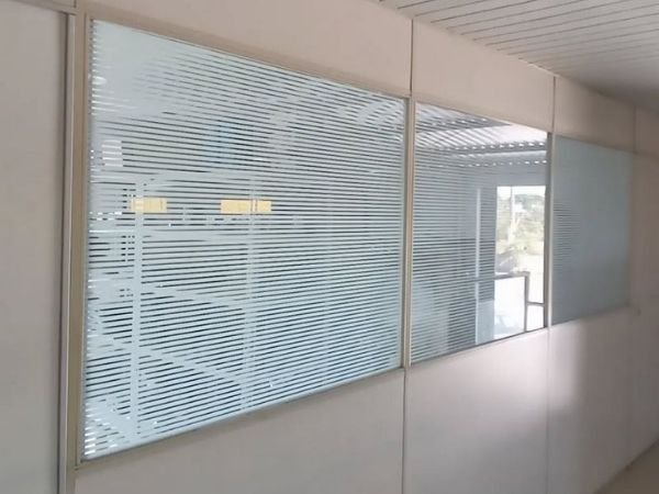 Instalação de películas para janelas em São Gonçalo Película de proteção solar em São Gonçalo